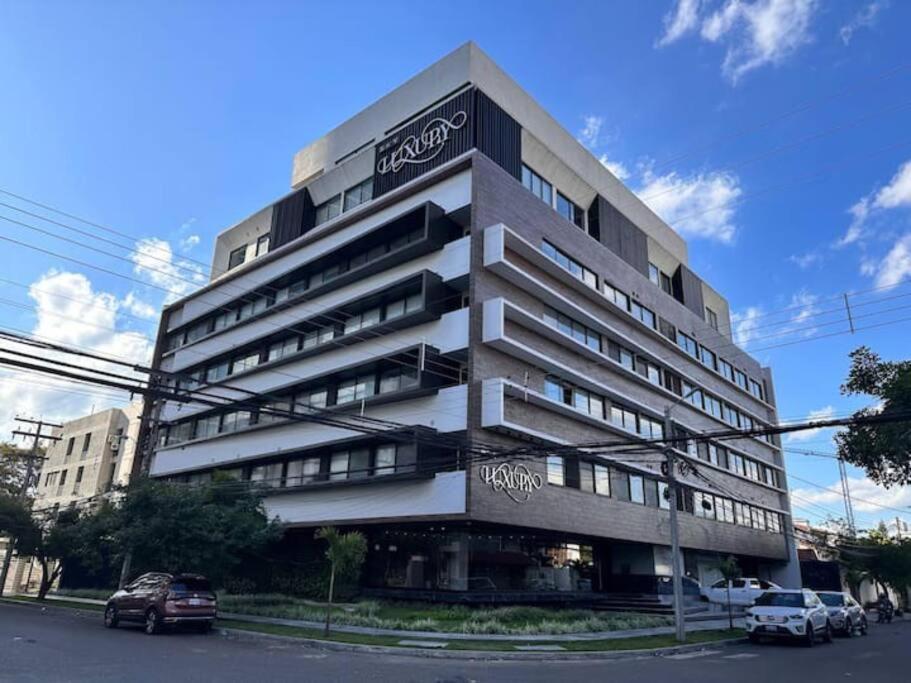 Apto Lujoso Luminoso Y Moderno Al Lado De M40 Y Tower Apartment Santa Cruz de La Sierra